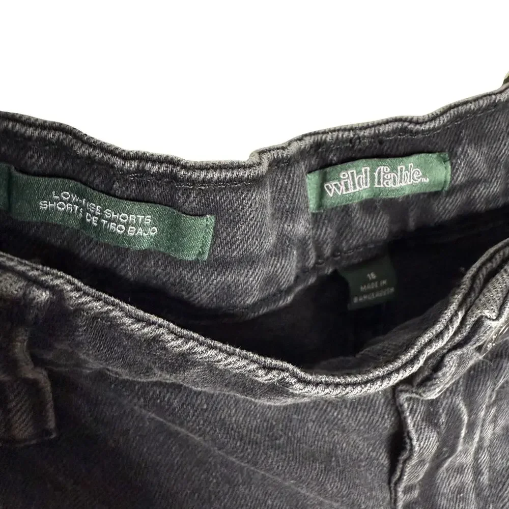 Wild Fable Low Rise Cutoff Denim Shorts Size 16 Y2K Grunge Streetwear Alt Edgy